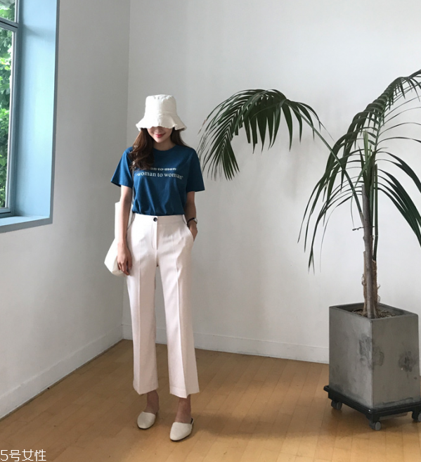 t恤領(lǐng)口變大了怎么辦 t恤變形了怎么辦 t恤領(lǐng)口變大了怎么辦 t恤變形了怎么辦