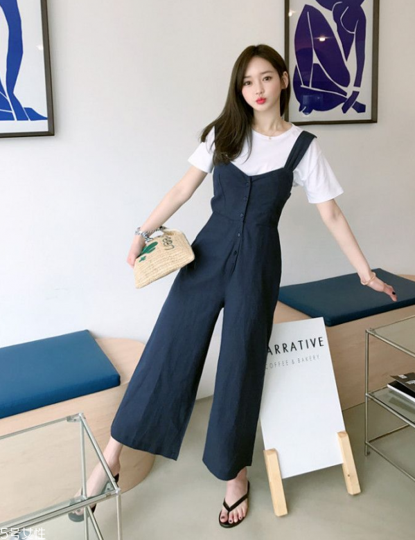 t恤領(lǐng)口變大了怎么辦 t恤變形了怎么辦 t恤領(lǐng)口變大了怎么辦 t恤變形了怎么辦