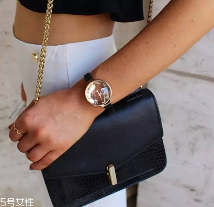 rumbatime和dw哪個(gè)好？rumba time手表好還是dw好？