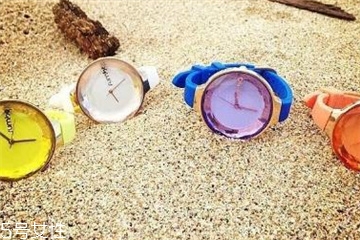 rumbatime和dw哪個(gè)好？rumba time手表好還是dw好？