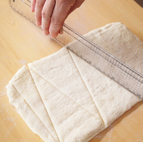 可頌面包的做法 可頌面包正確做法步驟 可頌面包的做法 可頌面包正確做法步驟