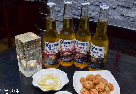 科羅娜啤酒好喝嗎 科羅娜啤酒怎么喝 科羅娜啤酒好喝嗎 科羅娜啤酒怎么喝