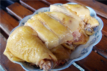 怎樣煮白斬雞好吃 白斬雞煮多長時(shí)間 怎樣煮白斬雞好吃 白斬雞煮多長時(shí)間