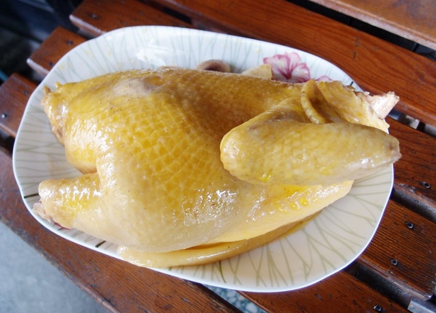 怎樣煮白斬雞好吃 白斬雞煮多長時(shí)間 怎樣煮白斬雞好吃 白斬雞煮多長時(shí)間