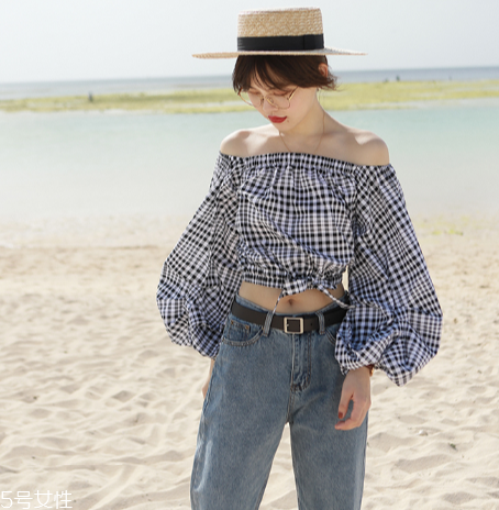 今年夏天流行什么樣的一字肩上衣？一字肩上衣穿搭圖片