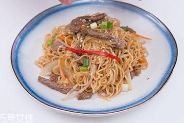 方便面過期了還能吃嗎？方便面保質(zhì)期