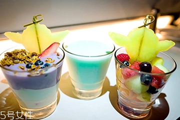 果汁能不能和牛奶一起喝？果汁和牛奶放一起好喝嗎？