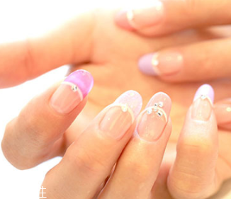 指甲變黃怎么調理 指甲變黃的治療方法 指甲變黃怎么調理 指甲變黃的治療方法