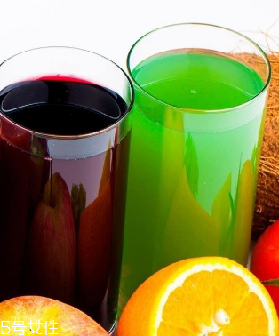 果汁和果肉哪個營養(yǎng)高？果汁和果泥哪個營養(yǎng)高？