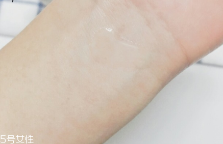 olay小白瓶需要避光嗎 olay小白瓶的使用注意事項 olay小白瓶需要避光嗎 olay小白瓶的使用注意事項