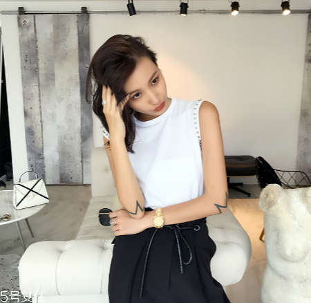 上班族夏天穿什么好看？上班族夏季穿搭指南