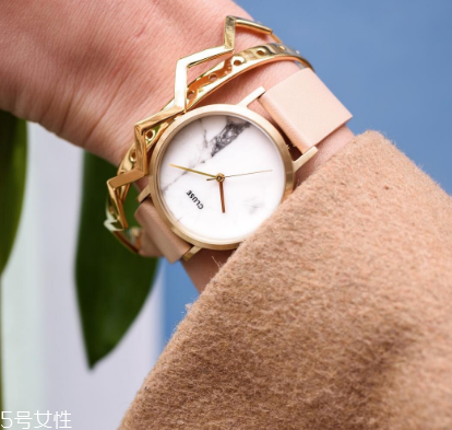 cluse手表怎么調(diào)時(shí)間？cluse手表調(diào)節(jié)時(shí)間方法