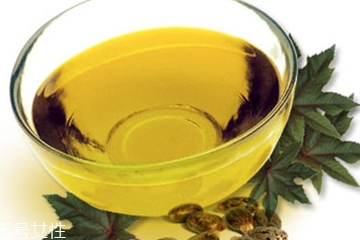 蓖麻油能洗臉嗎 蓖麻油的正確潔膚方法 蓖麻油能洗臉嗎 蓖麻油的正確潔膚方法