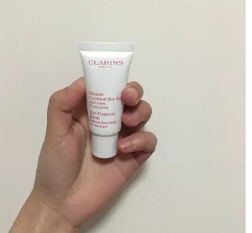 嬌韻詩適合油性肌膚嗎？嬌韻詩適合油皮嗎