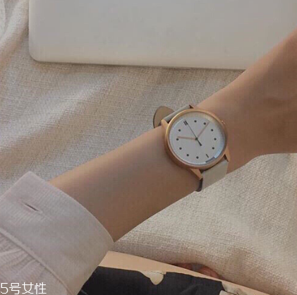 手表和手鐲能一起帶嗎？手表和手鐲怎么同時帶？