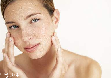 牙刷能去面部角質嗎 牙刷去角質的方法