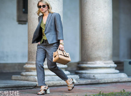 初入職場怎么穿？初入職場穿搭訣竅