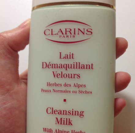 嬌韻詩洗面奶是皂基嗎？嬌韻詩洗面奶是氨基酸嗎