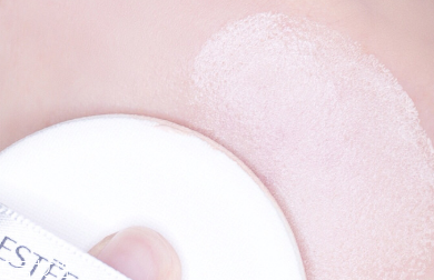 雅詩蘭黛紅石榴氣墊敏感肌能用嗎？抗氧化效果如何？