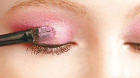 口紅能當(dāng)修容棒用嗎 口紅修容大法介紹 口紅能當(dāng)修容棒用嗎 口紅修容大法介紹