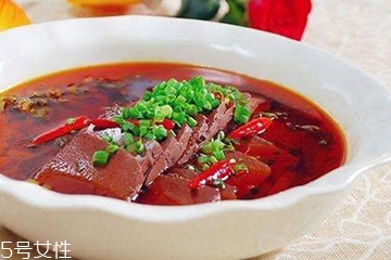 雞血鴨血豬血到底哪個好？雞血和鴨血哪個更好？