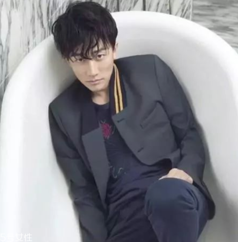 2018男生紋理燙多少錢 男士紋理燙發(fā)型圖2018 2018男生紋理燙多少錢 男士紋理燙發(fā)型圖2018