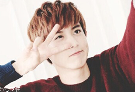 2018男生紋理燙多少錢 男士紋理燙發(fā)型圖2018 2018男生紋理燙多少錢 男士紋理燙發(fā)型圖2018