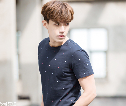 2022短發(fā)飛機頭發(fā)型男 男生短發(fā)發(fā)型飛機頭 2022短發(fā)飛機頭發(fā)型男 男生短發(fā)發(fā)型飛機頭