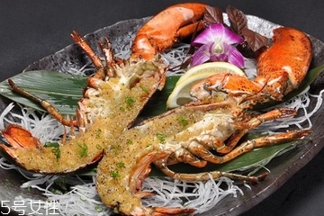 波士頓龍蝦清蒸多久？波士頓龍蝦蒸幾分鐘？