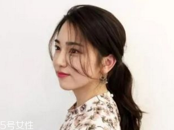 韓式低馬尾發(fā)型怎么扎 韓式馬尾發(fā)型扎法 韓式低馬尾發(fā)型怎么扎 韓式馬尾發(fā)型扎法