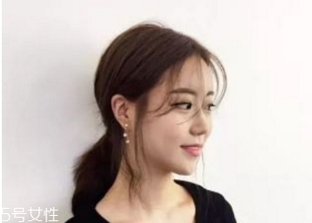 韓式低馬尾發(fā)型怎么扎 韓式馬尾發(fā)型扎法 韓式低馬尾發(fā)型怎么扎 韓式馬尾發(fā)型扎法