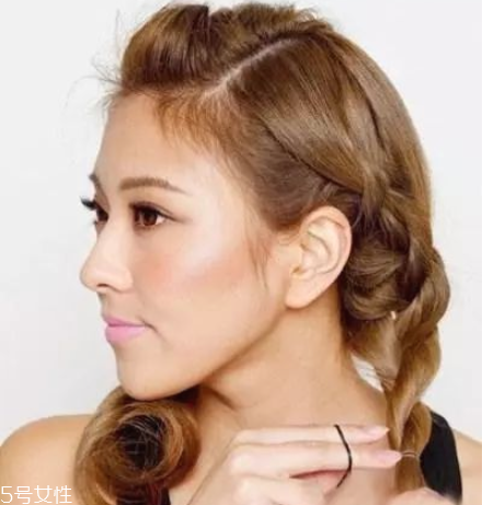 自己怎么扎馬尾好看 好看的馬尾辮扎法 自己怎么扎馬尾好看 好看的馬尾辮扎法