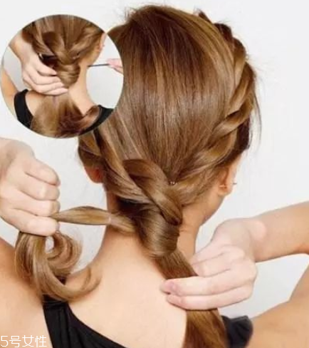 自己怎么扎馬尾好看 好看的馬尾辮扎法 自己怎么扎馬尾好看 好看的馬尾辮扎法