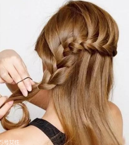 自己怎么扎馬尾好看 好看的馬尾辮扎法 自己怎么扎馬尾好看 好看的馬尾辮扎法