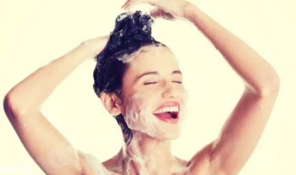 自己怎么扎馬尾好看 好看的馬尾辮扎法 自己怎么扎馬尾好看 好看的馬尾辮扎法