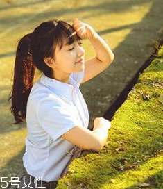 自己怎么扎馬尾好看 好看的馬尾辮扎法 自己怎么扎馬尾好看 好看的馬尾辮扎法