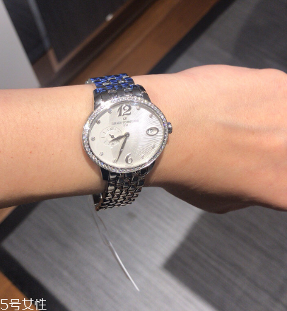 手表分針?biāo)蓜釉趺崔k？手表分針晃動解決辦法