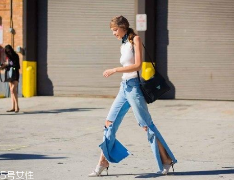 夏天穿牛仔褲會熱嗎？夏天穿什么樣的牛仔褲涼快？