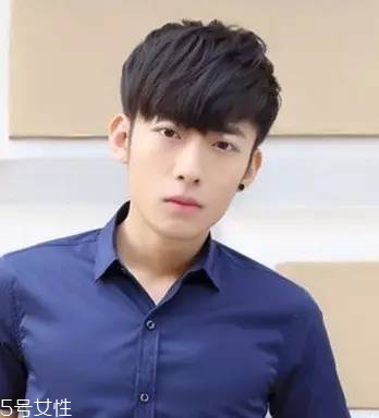 男生夏天適合什么短發(fā)發(fā)型 25款各種風格潮男發(fā)型