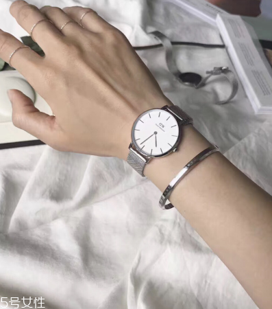 手表洗油用什么油？手表洗油用的哪種油？