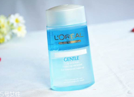 眼唇卸妝液為什么是藍(lán)色的 眼唇卸妝液使用藍(lán)色的2個(gè)原因 眼唇卸妝液為什么是藍(lán)色的 眼唇卸妝液使用藍(lán)色的2個(gè)原因