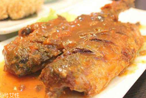 青魚是鯉魚嗎？青魚和鯉魚是不是一樣的？