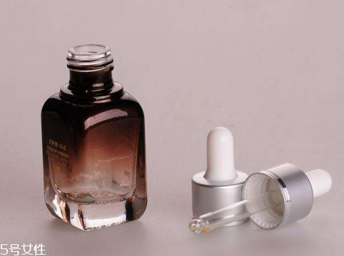 精華液會過敏嗎？敏感肌可以用精華液嗎？