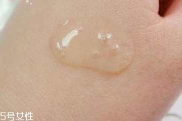 精華液去皺紋嗎？皺紋可以用精華液去除嗎？