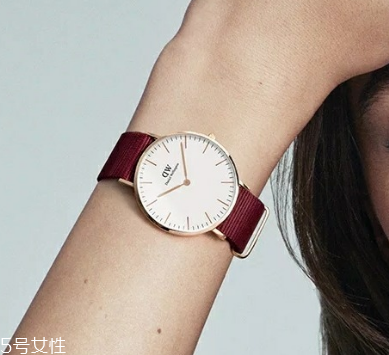 手表保護(hù)膜要撕嗎？手表保護(hù)膜撕不撕？