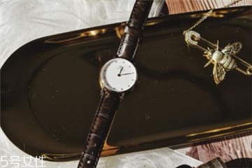 手表保護(hù)膜要撕嗎？手表保護(hù)膜撕不撕？