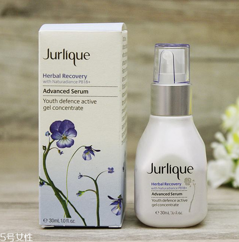 精華液為什么是油油的？精華液很油正常嗎？