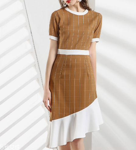 矮個子穿長裙怎么搭配？矮個子穿長裙搭配技巧