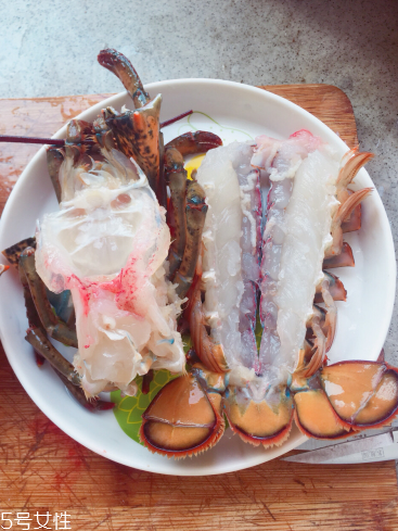 波士頓龍蝦和澳洲龍蝦哪個(gè)貴？