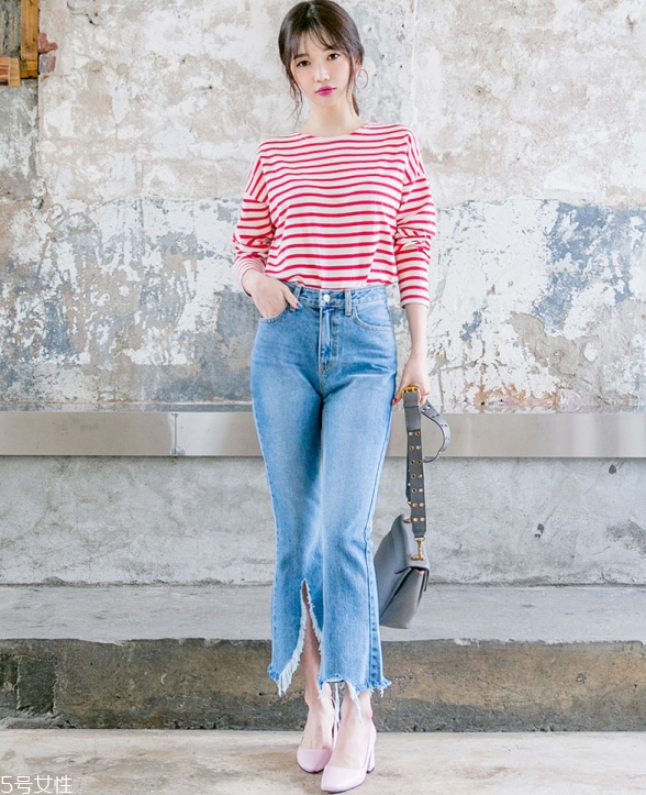 黑t恤變紅怎么辦 黑t恤怎么洗 黑t恤變紅怎么辦 黑t恤怎么洗